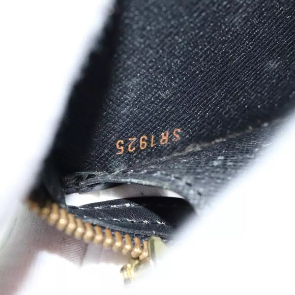 LOUIS VUITTON Epi Pochette Homme Clutch Bag Black - Picture 13 of 16